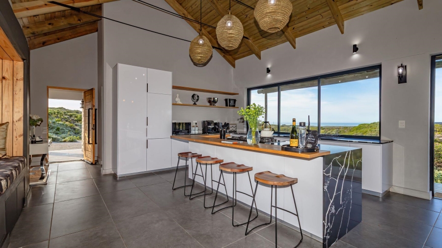4 Bedroom Property for Sale in Romansbaai Estate Western Cape